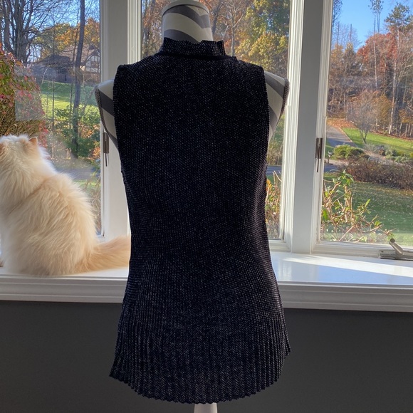 Macy’s top - Picture 4 of 4